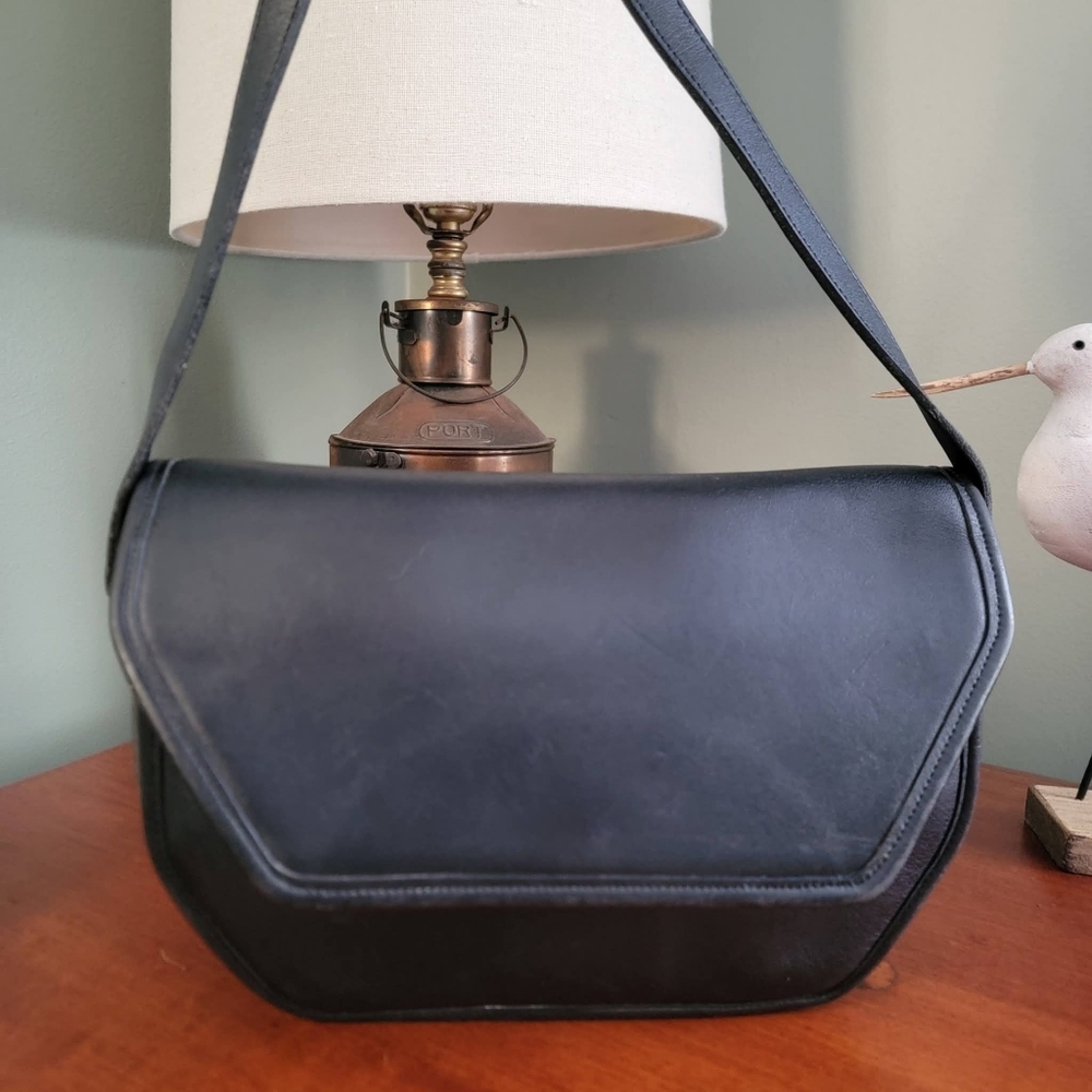 Coach 9947 Vista Black Glovetanned Leather Shoulder Bag Vintage USA